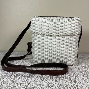 Fibra by Lamulticolor recycled white plastic and leather shoulder bag